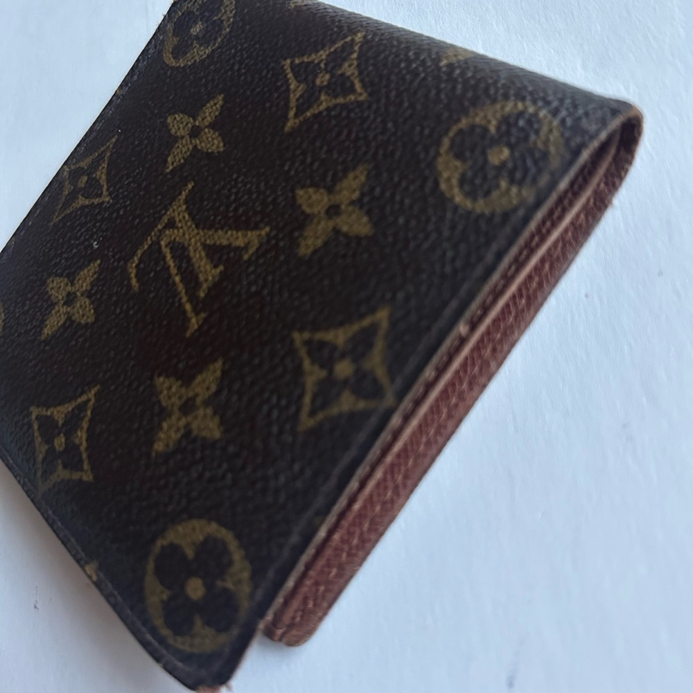 Louis Vuitton Monogram Marco Wallet - Picture 4 of 7